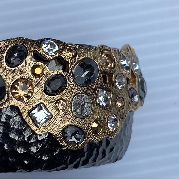 Tat2 Designs Hammered Bangle Bracelet - Picture 7 of 7